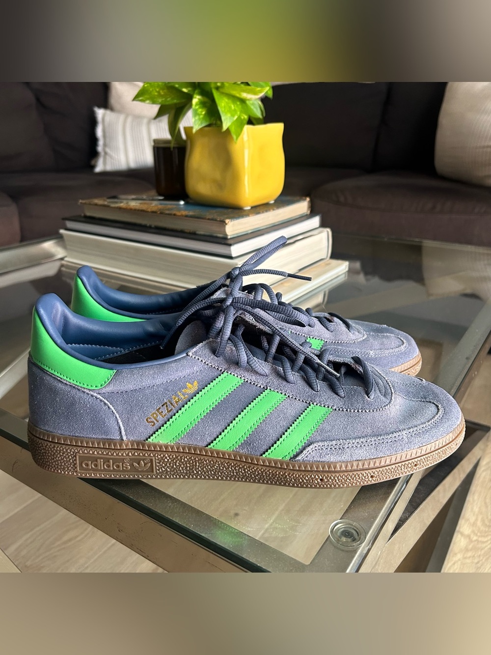NWOT Men’s Adidas Handball Spezial Preloved Ink Semi Screaming Green Sneakers
